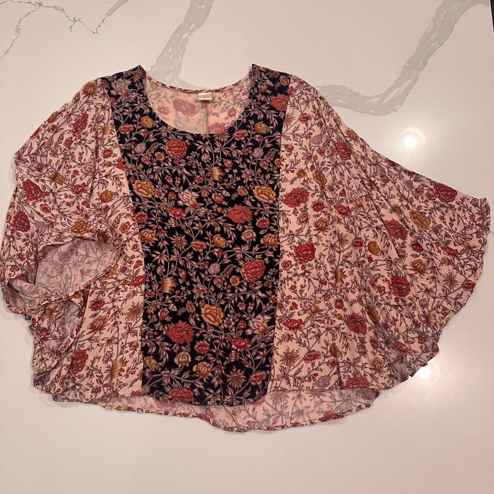 Goodwill Floral Mixed Print Flowy Poncho Blouse Pink Black Small